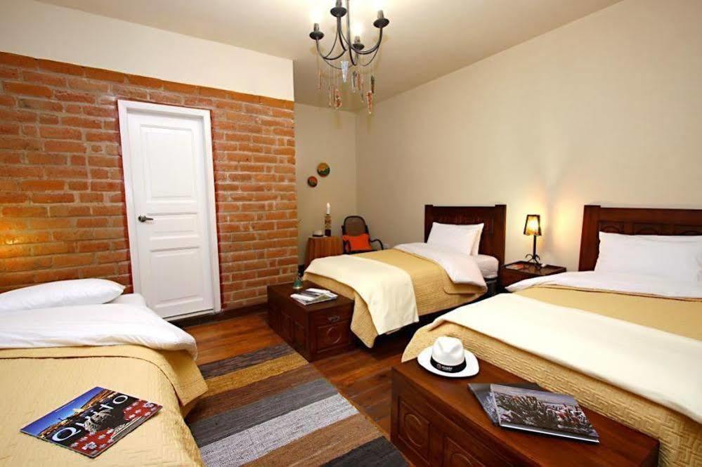 Hotel Cantuna Quito Exterior foto